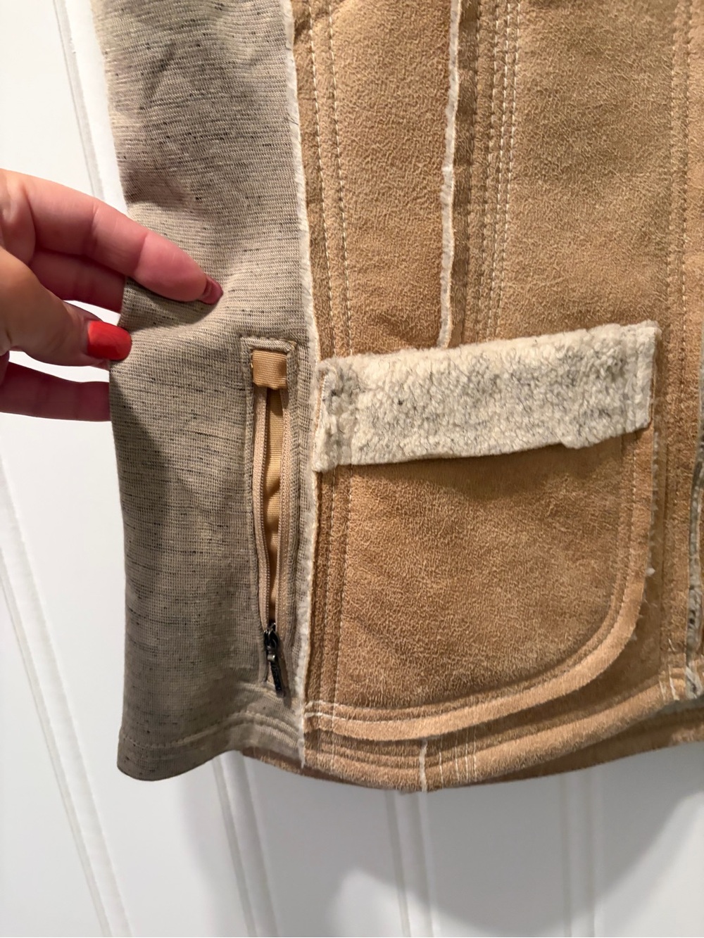 KUHL Dani Sherpa Vest Jacket Tan Almond Faux Leather Wool Fleece Ivory Size M - Picture 2 of 14